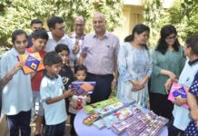 જામનગર: કલેકટર ઠક્કરે મનોદિવ્યાંગ બાળકો સાથે કરી દિવાળીની ઉજવણી