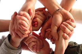 આખુંય જગત સંબંધોના તાણાંવાણાંથી ગુંથાયલું છે