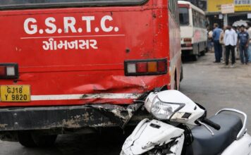 જામનગરમાં એસટી બસ સાથે સ્કૂટર અથડાવી ચાલક ફરાર
