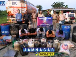 ખંભાળીયા: કરોડોની ડીઝલ ચોરીનો ભાંડાફોડ, ટેન્કર ડ્રાઈવર ગેંગ ઝડપાઈ