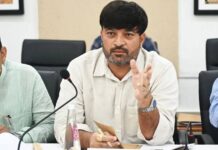 જામનગર: અધિકારીઓ ફોટા પડાવવામાં મસ્ત, જનતા હાલાકીમાં: ધારાસભ્ય હેમંત ખવાએ તંત્રને તતડાવ્યું